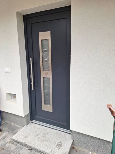 Image No.23-7 Bed Property for sale