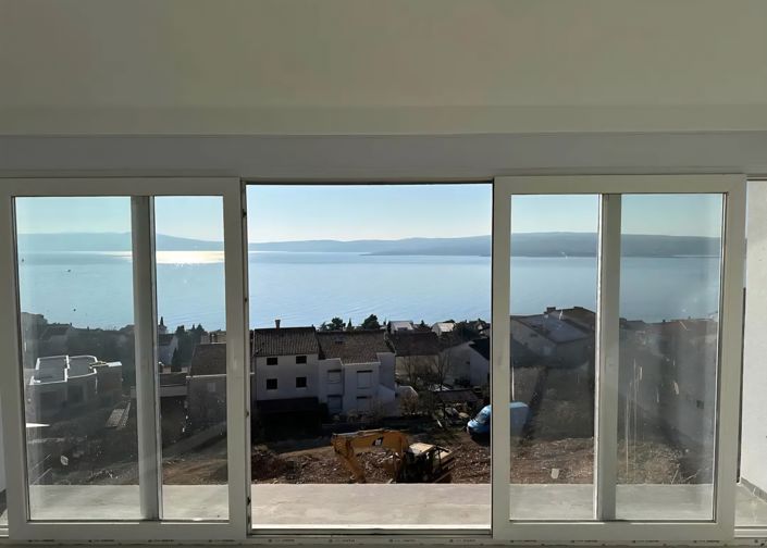 Image No.2-6 Bed Property for sale