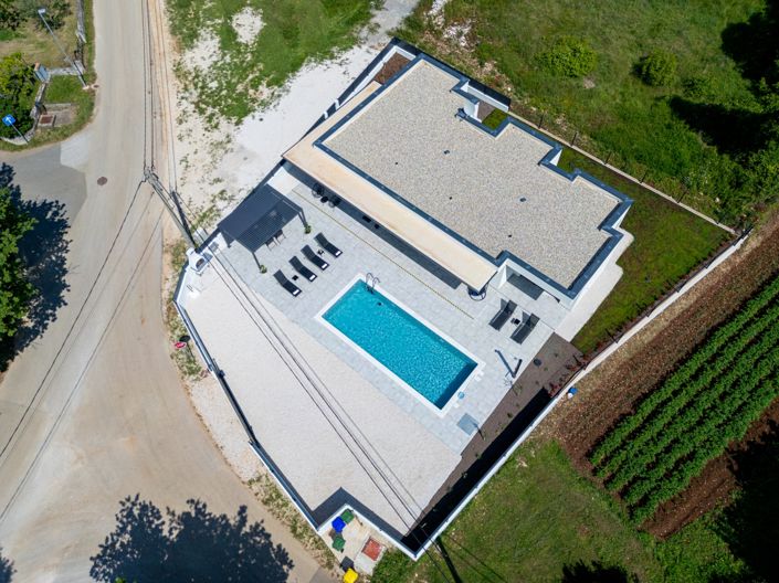 Image No.4-3 Bed Property for sale