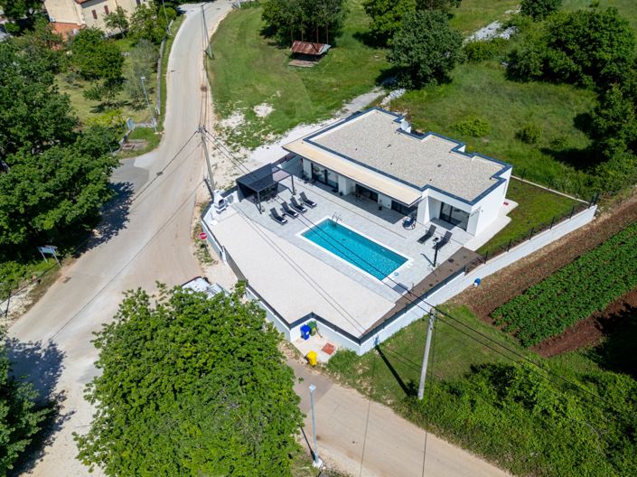 Image No.5-3 Bed Property for sale