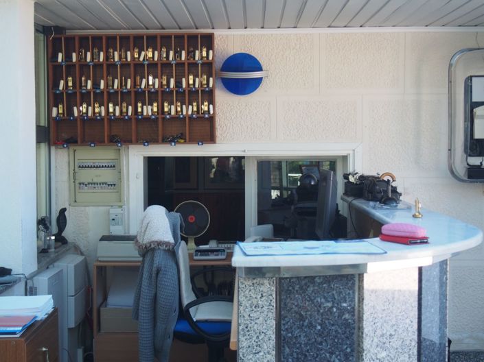 Image No.12-19 Bed Property for sale