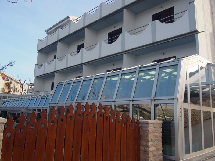 Image No.8-19 Bed Property for sale