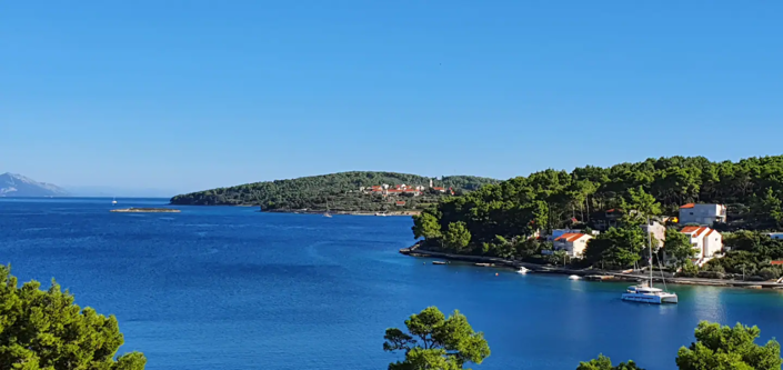 Image No.2-4 Bed Property for sale