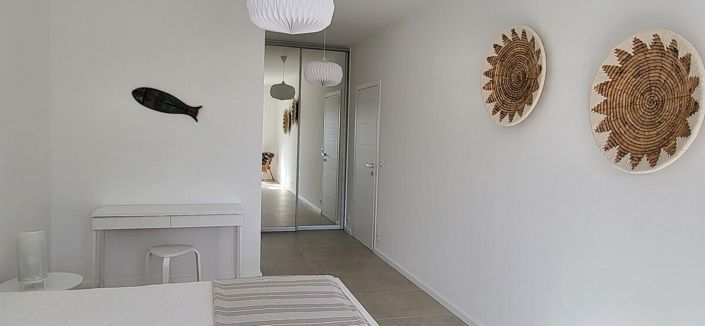 Image No.21-4 Bed Property for sale