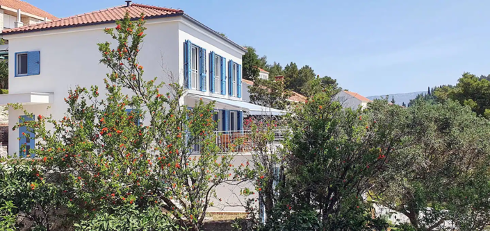 Image No.8-4 Bed Property for sale