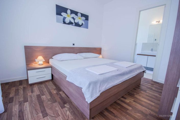 Image No.8-Propriété de 3 chambres à vendre à Splitska