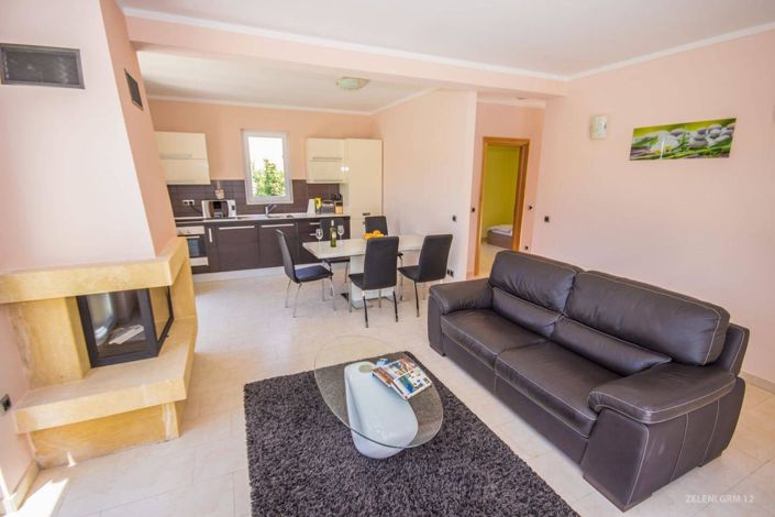 Image No.12-Propriété de 3 chambres à vendre à Splitska
