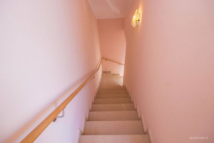 Image No.17-3 Bed Property for sale