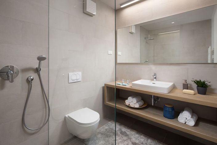 Image No.13-4 Bed Property for sale