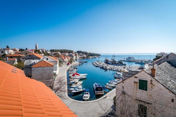 Image No.2-7 Bed Property for sale