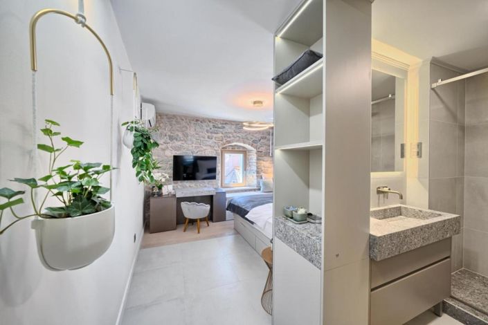 Image No.2-Propriété de 4 chambres à vendre à Varoš