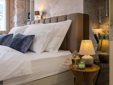 Image No.24-4 Bed Property for sale