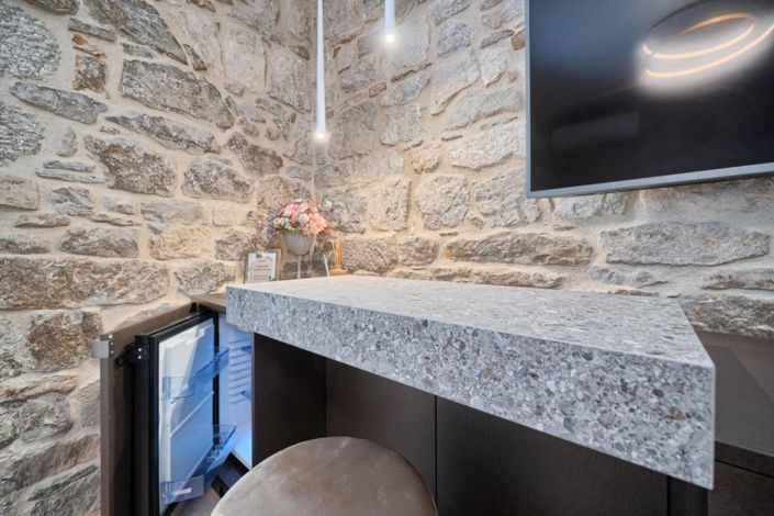 Image No.6-4 Bed Property for sale