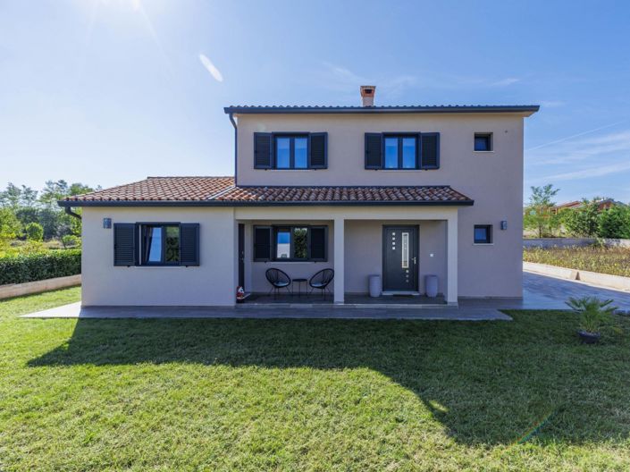 Image No.10-4 Bed Property for sale