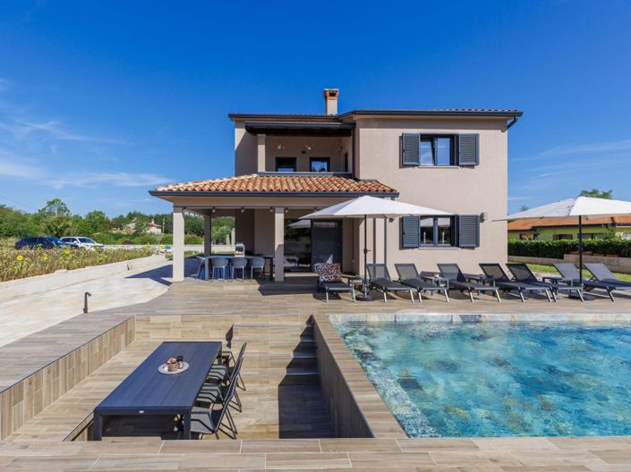 Image No.3-4 Bed Property for sale