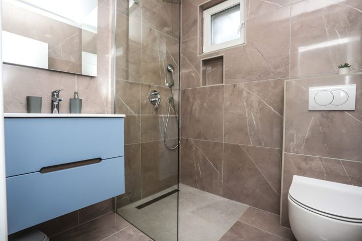 Image No.18-4 Bed Property for sale