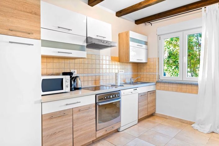 Image No.11-4 Bed Property for sale