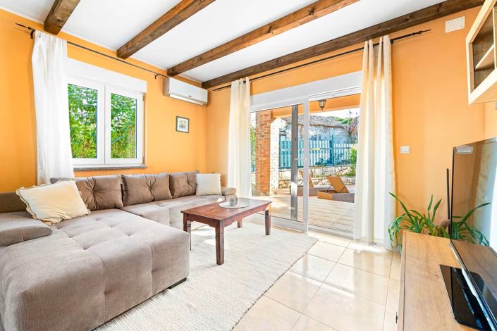 Image No.9-4 Bed Property for sale