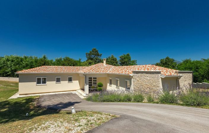 Image No.9-Propriété de 4 chambres à vendre à Labin