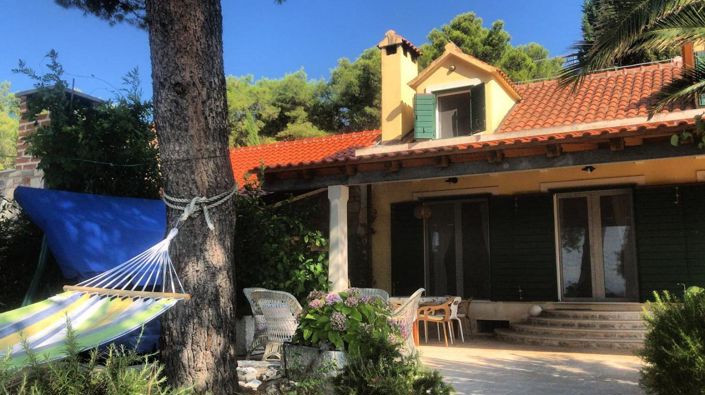 Image No.11-3 Bed Property for sale