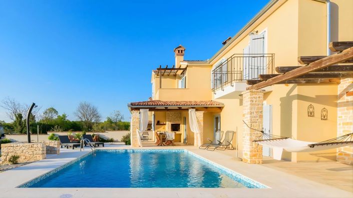 Image No.11-4 Bed Property for sale