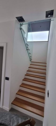 Image No.19-4 Bed Property for sale