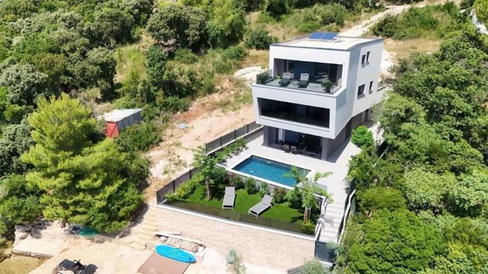 Image No.3-4 Bed Property for sale