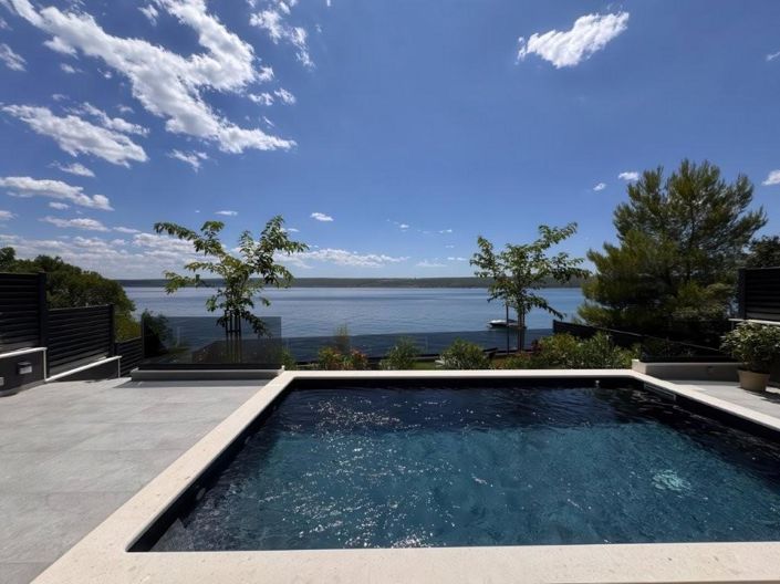 Image No.5-4 Bed Property for sale