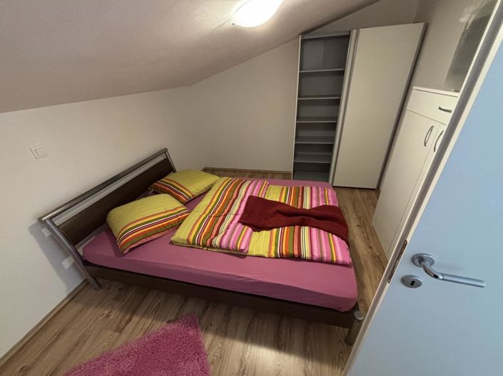 Image No.16-7 Bed Property for sale