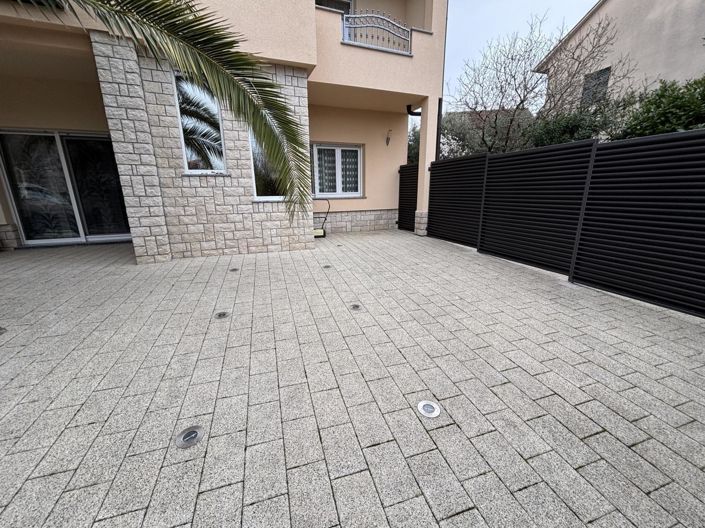 Image No.4-7 Bed Property for sale