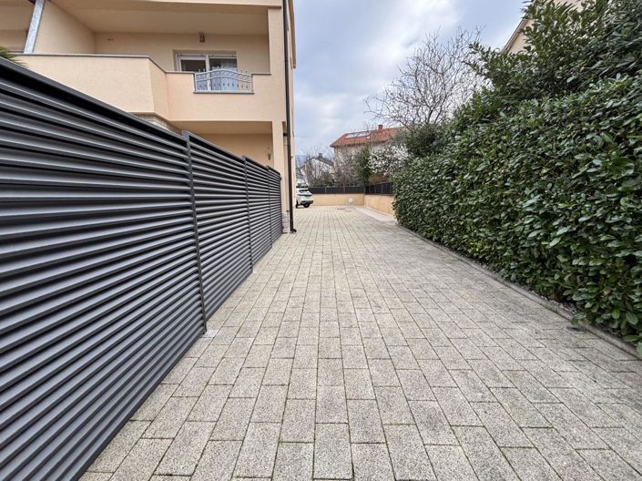 Image No.7-7 Bed Property for sale