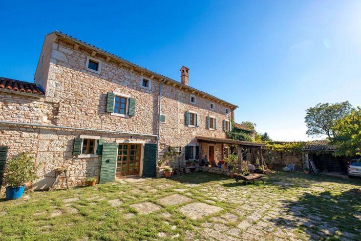 Image No.19-2 Bed Property for sale