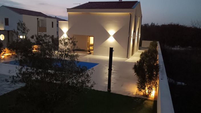 Image No.6-3 Bed Property for sale