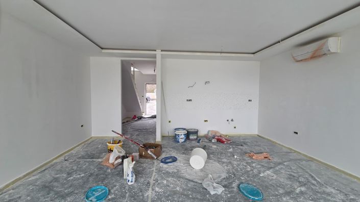 Image No.7-4 Bed Property for sale