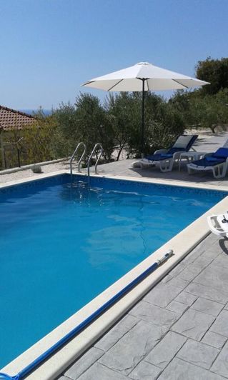 Image No.11-2 Bed Property for sale