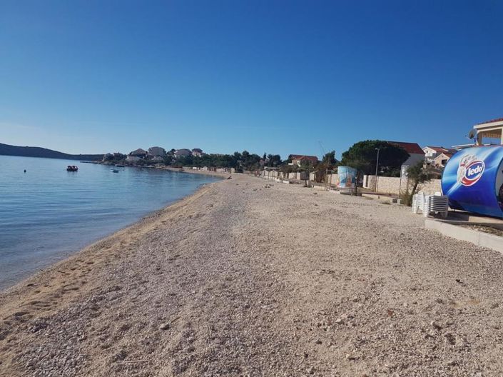 Image No.14-2 Bed Property for sale