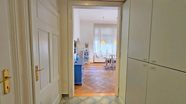 Image No.20-3 Bed Property for sale