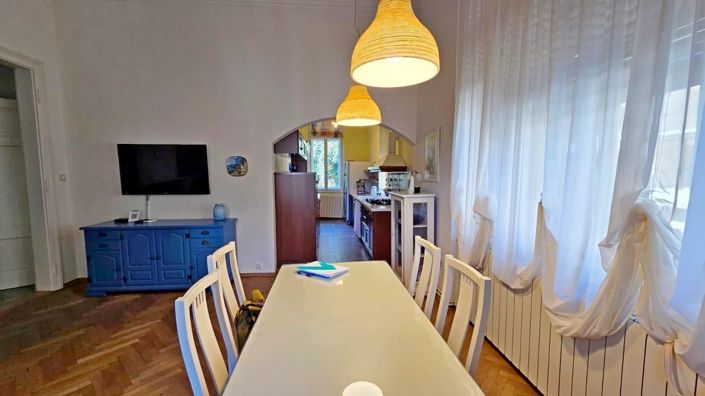 Image No.4-3 Bed Property for sale