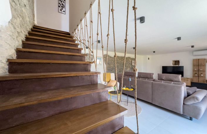 Image No.23-4 Bed Property for sale
