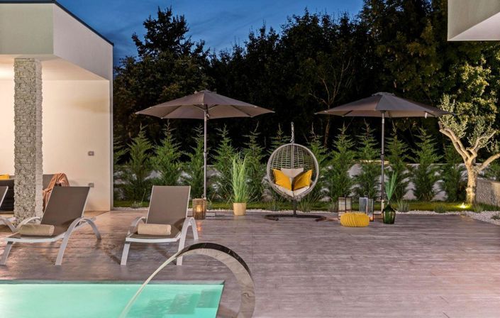 Image No.6-5 Bed Property for sale