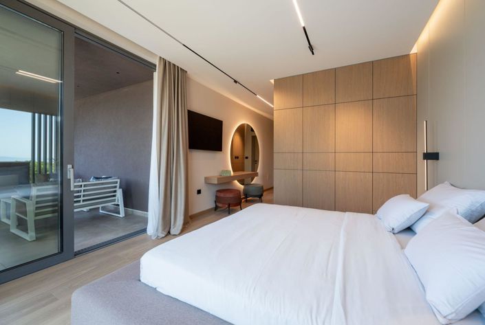 Image No.22-3 Bed Property for sale