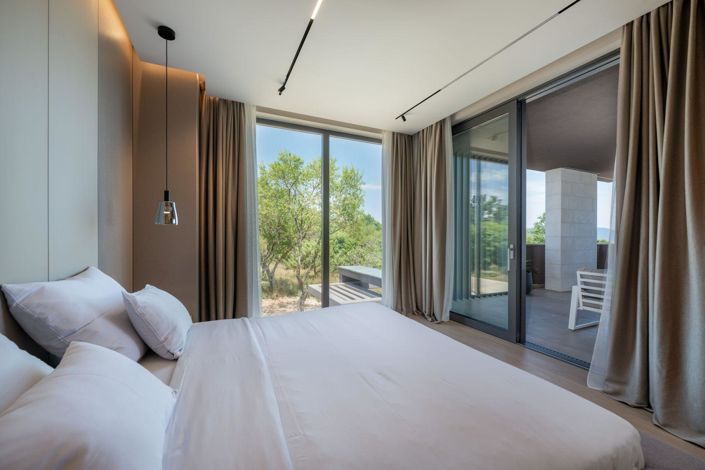 Image No.23-3 Bed Property for sale