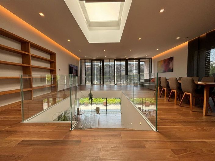 Image No.18-3 Bed Property for sale