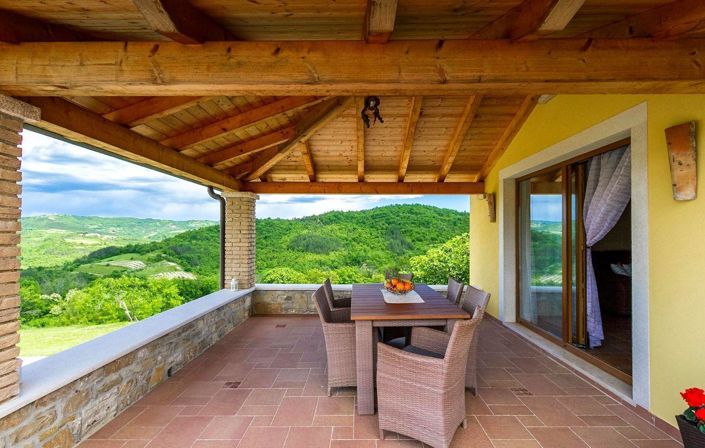 Image No.14-4 Bed Property for sale