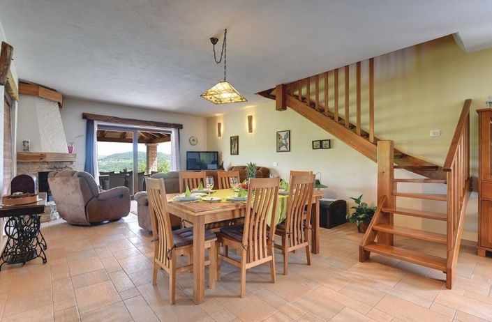 Image No.20-4 Bed Property for sale