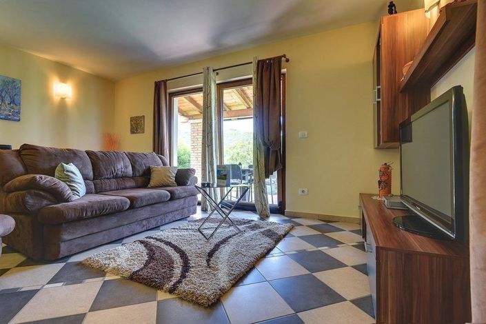 Image No.24-4 Bed Property for sale