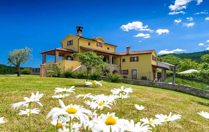 Image No.3-4 Bed Property for sale