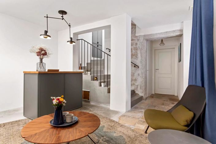 Image No.3-6 Bed Property for sale