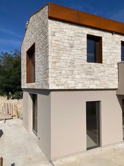 Image No.3-2 Bed Property for sale