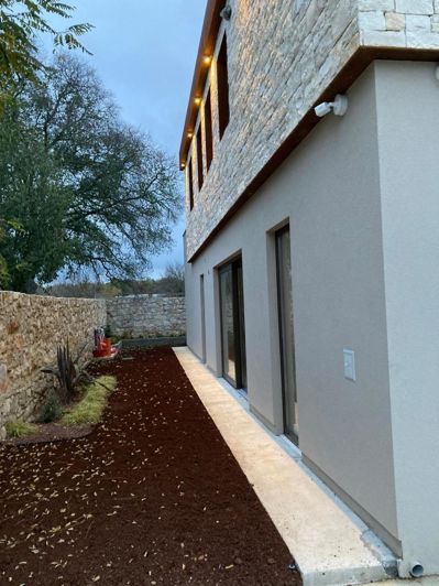 Image No.4-2 Bed Property for sale